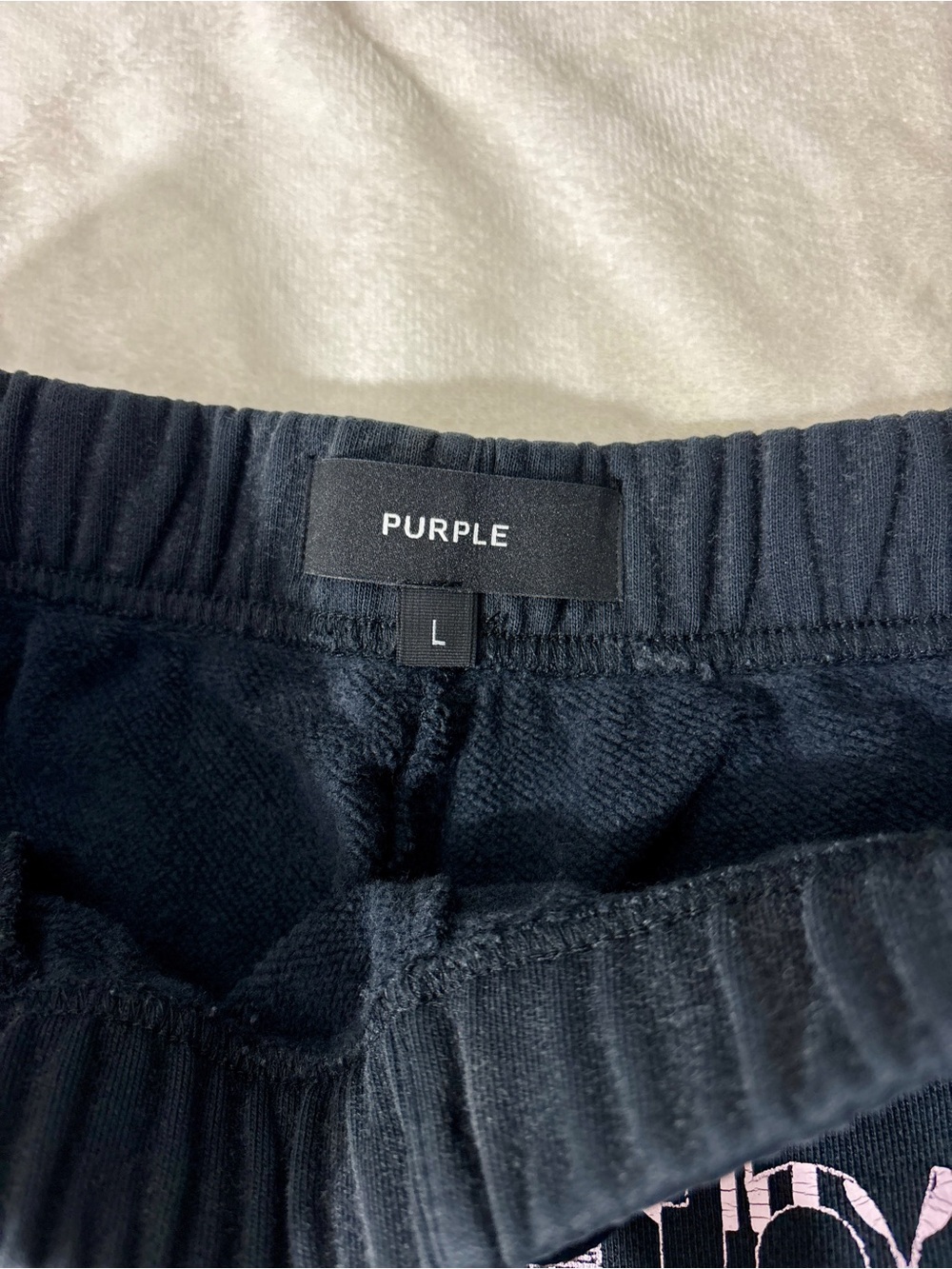 Purple Brand Fleece Shorts Black Beauty Graphic Print Size Large NWT - Picture 4 of 5